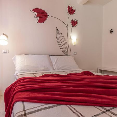 Suite Modena Al Centro - Affitti Brevi Italia Exterior photo