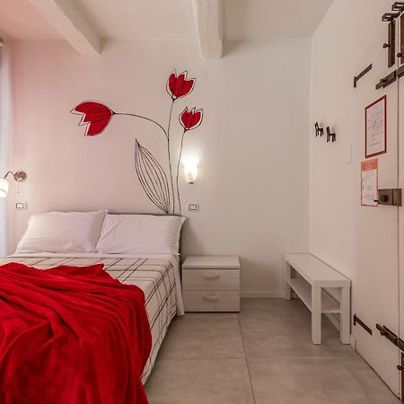Suite Modena Al Centro - Affitti Brevi Italia Exterior photo