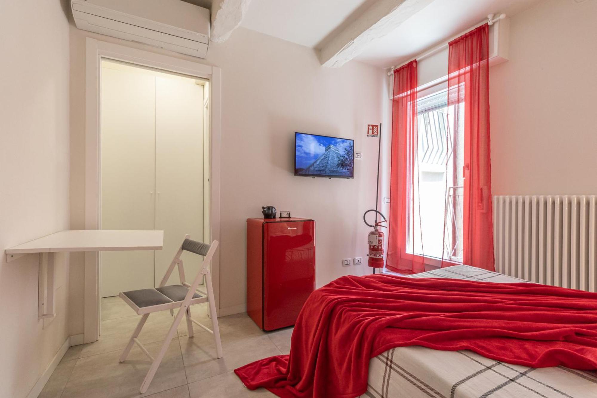 Suite Modena Al Centro - Affitti Brevi Italia Exterior photo