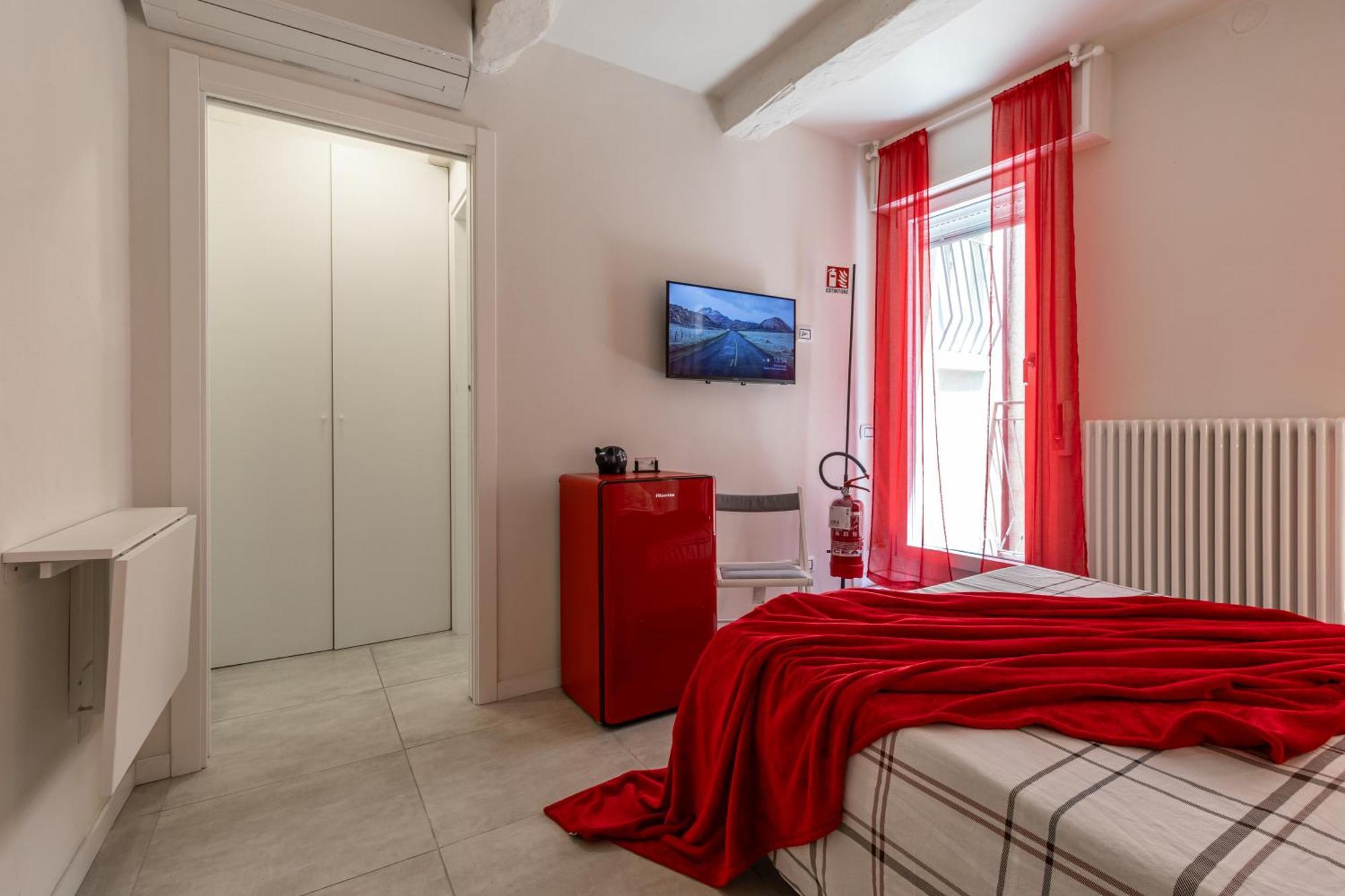 Suite Modena Al Centro - Affitti Brevi Italia Exterior photo