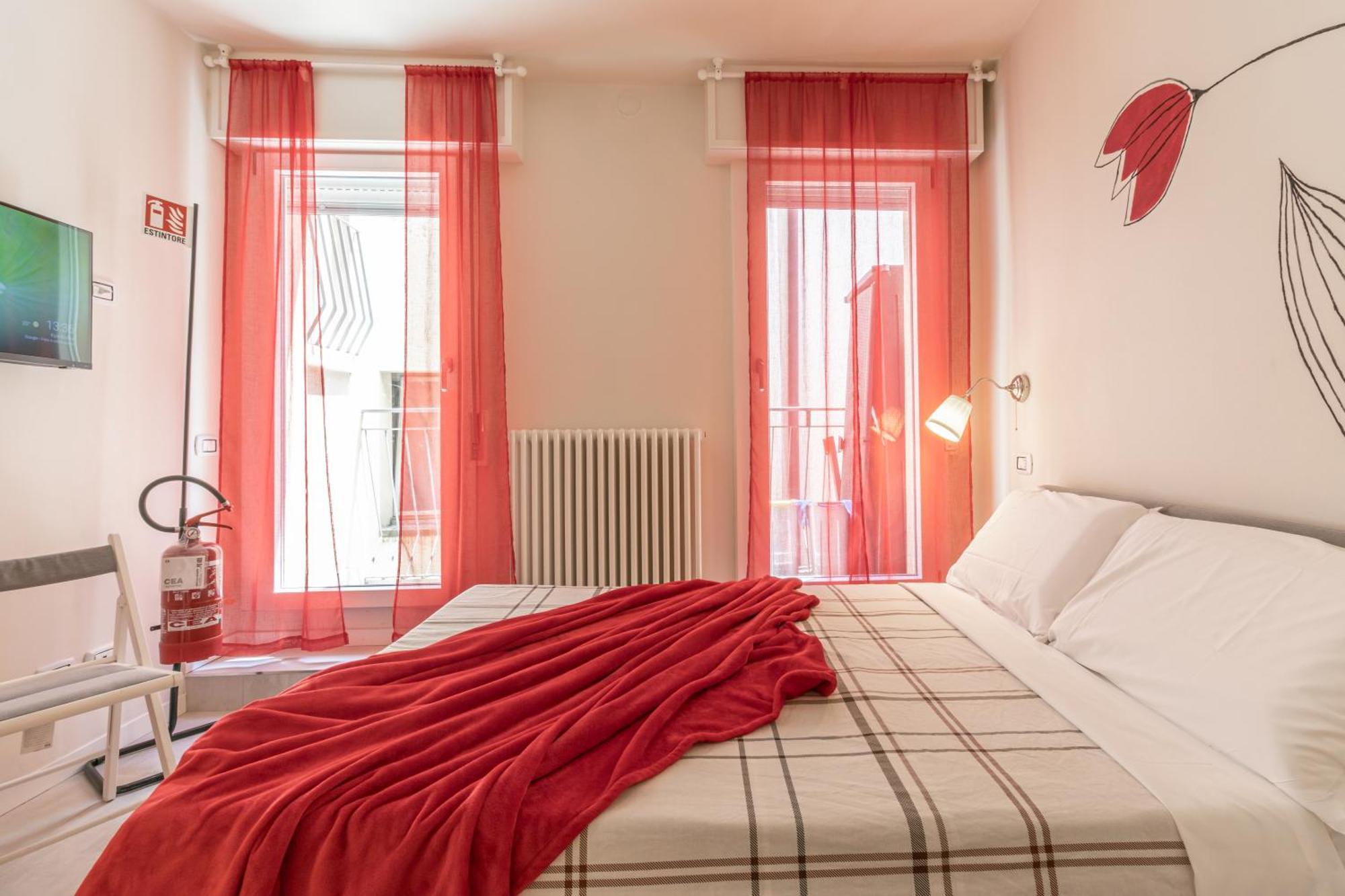 Suite Modena Al Centro - Affitti Brevi Italia Exterior photo