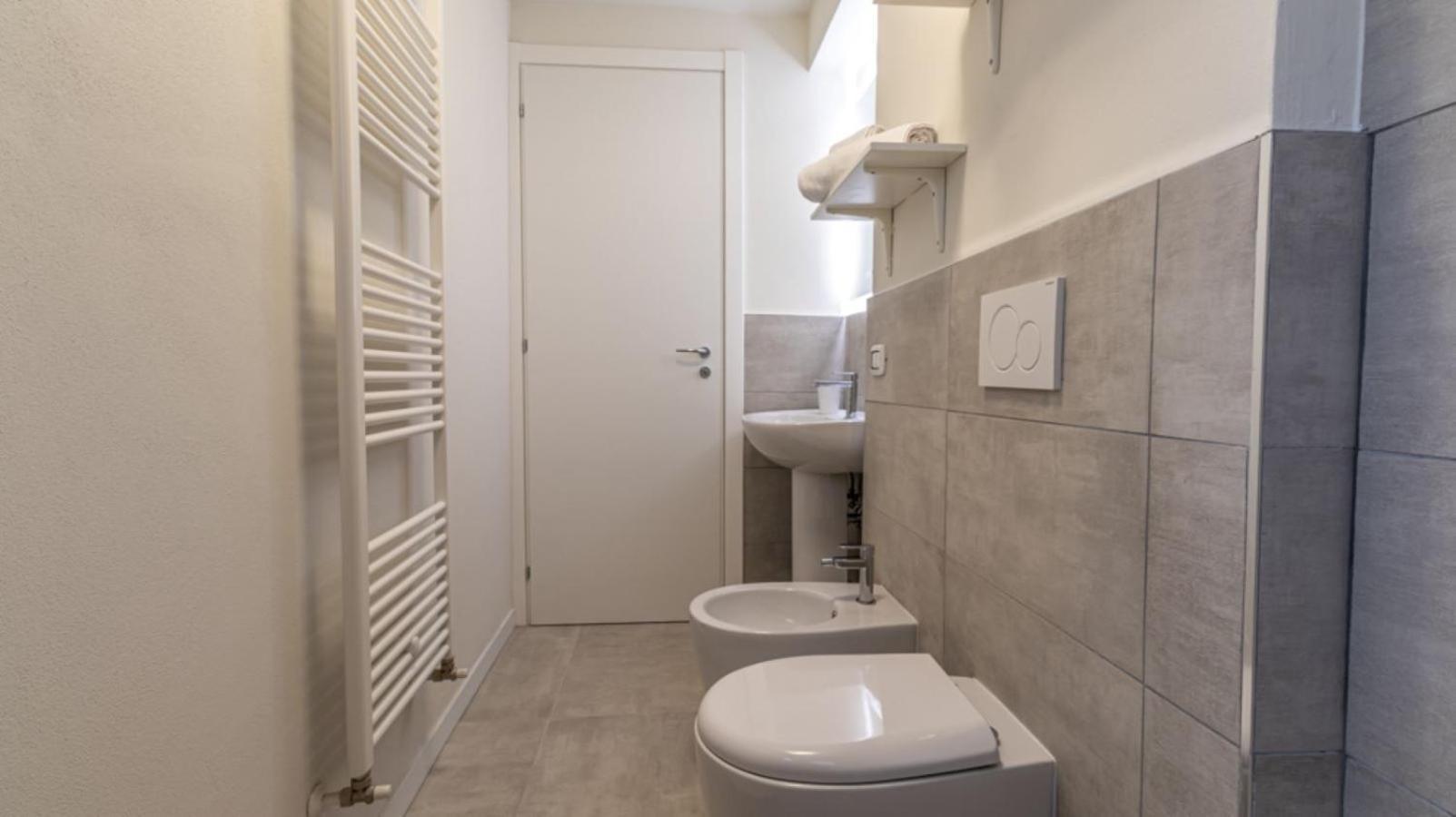 Suite Modena Al Centro - Affitti Brevi Italia Exterior photo
